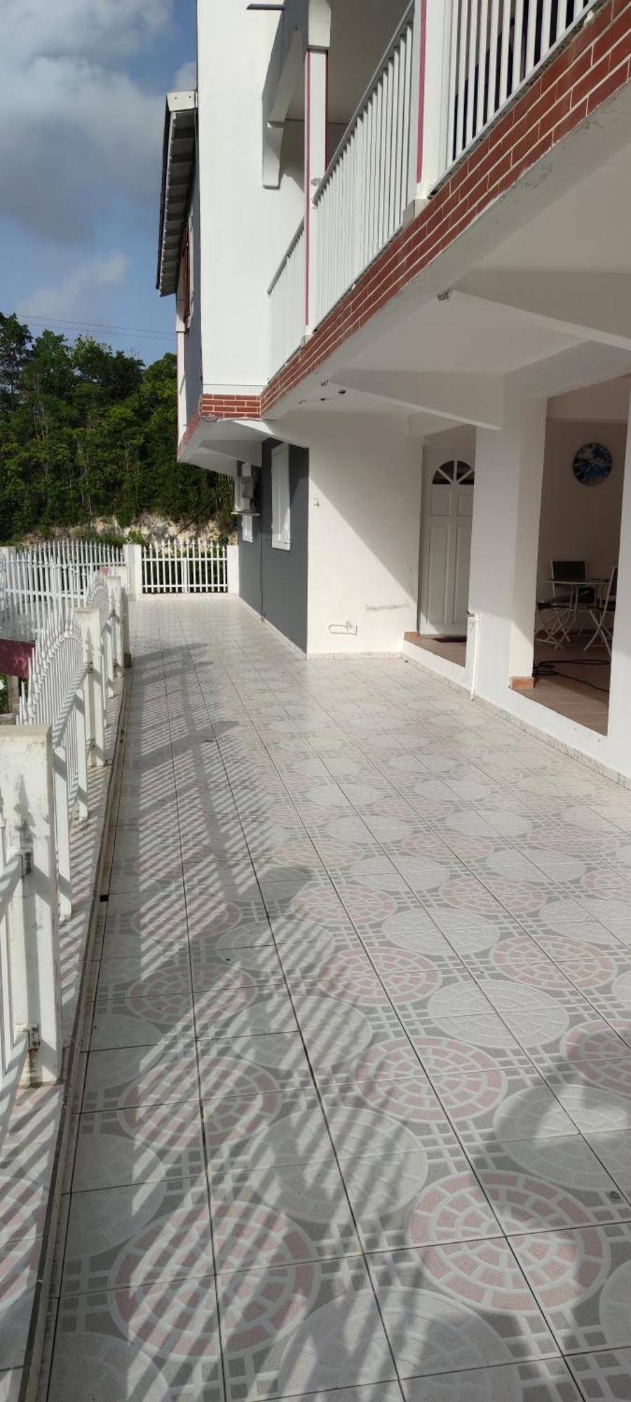 Chez Tatie-Clo Devient Gray Coconut Cake Villa Le Moule Room photo